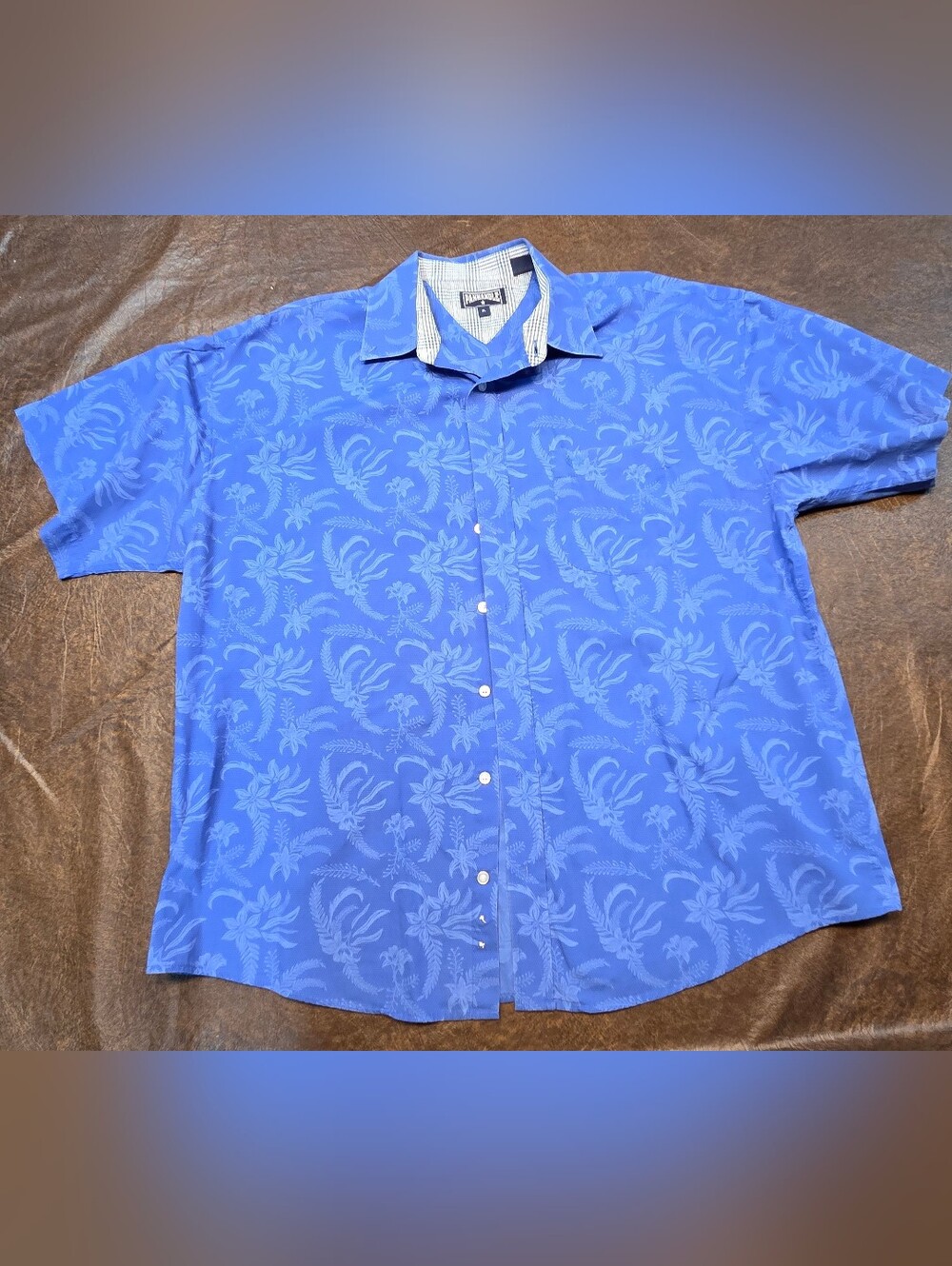 Men's Floral Button Down Short Sleeved Shirt